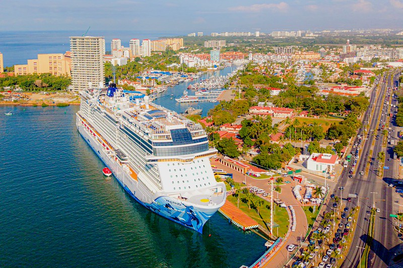 55128360072_6c743e299a_c